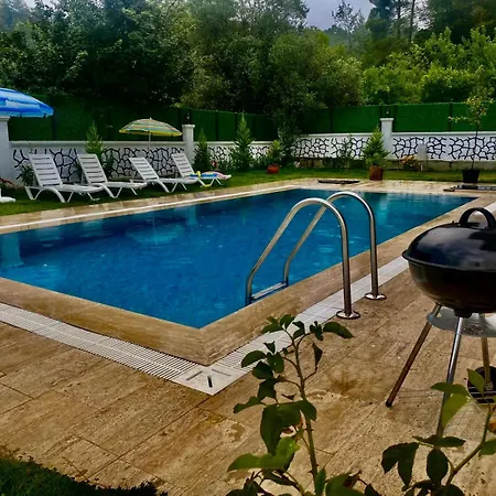 Star House ヴィラ フェティエ