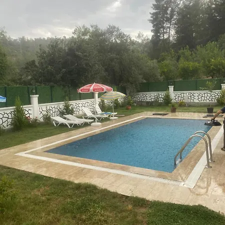 Star House フェティエ